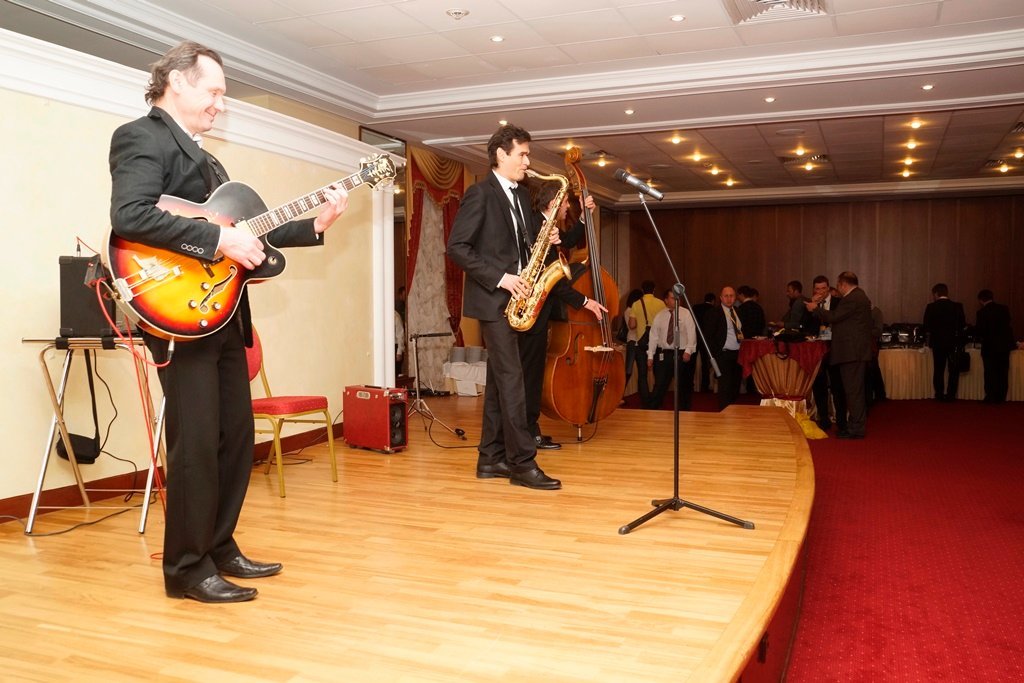 Джазовые музыканты на свадьбу, регистрацию.&nbsp;Джаз Кавер Группа PLAYTIME джазовый бэнд : 
