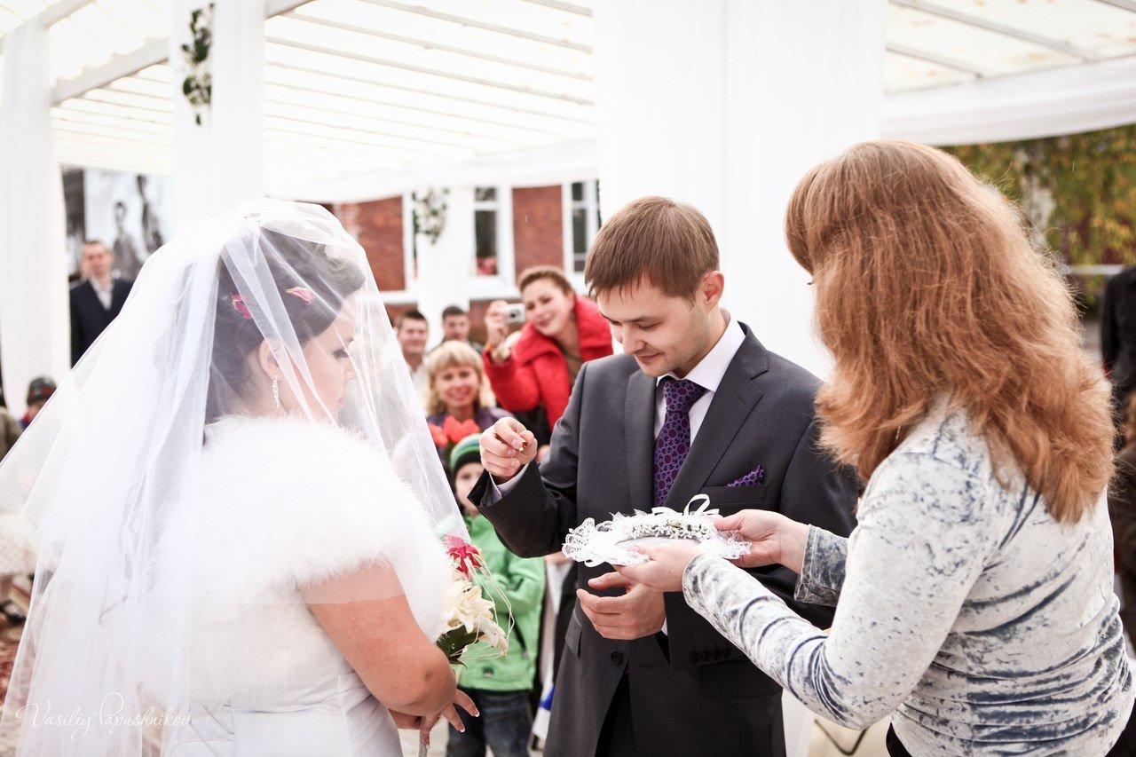 Выездная регистрация брака.&nbsp;Ведущая выездных свадебных регистраций Анна Репина : 