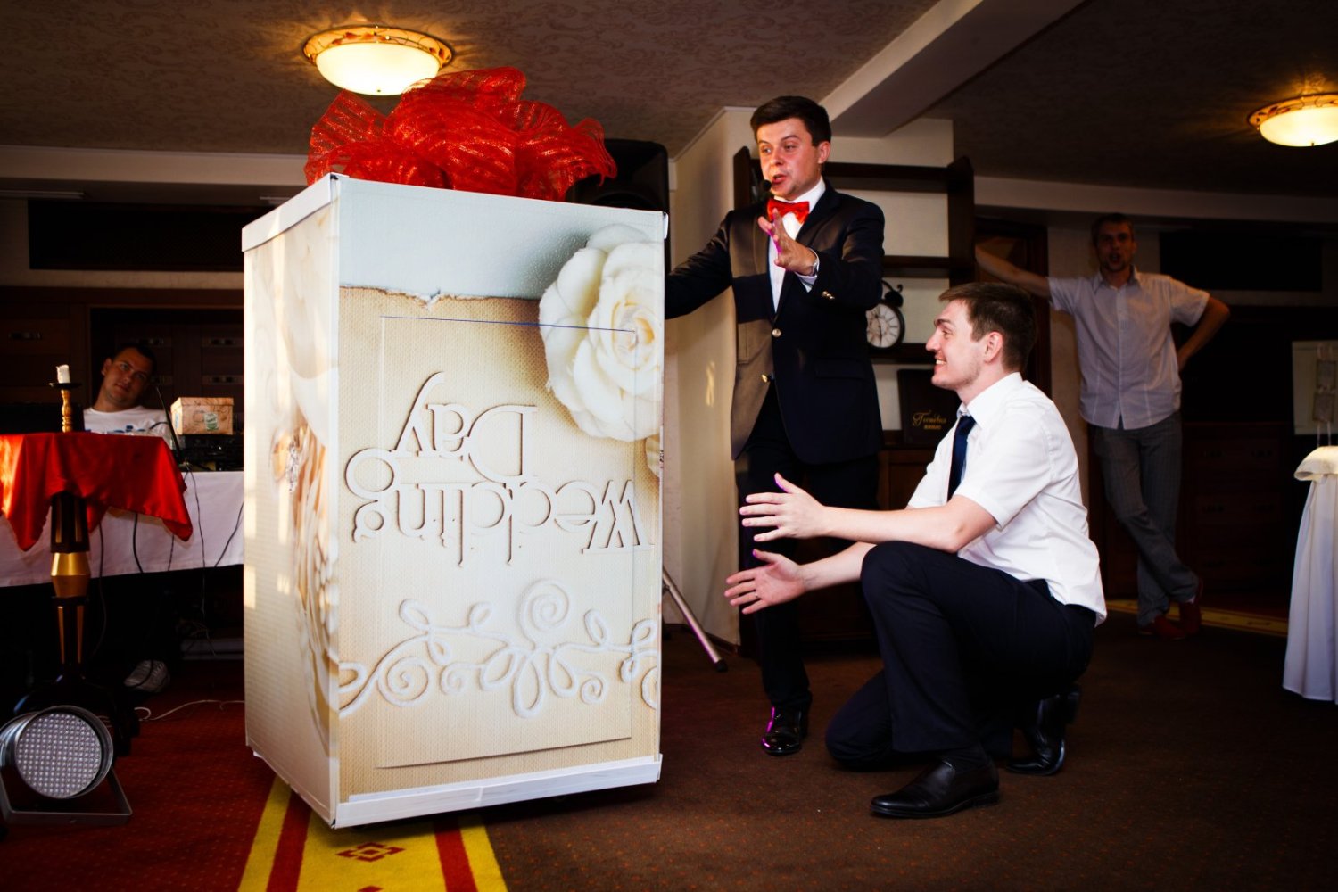 Владимир Ефимов-иллюзионист&nbsp;Иллюзионист Владимир Ефимов : 