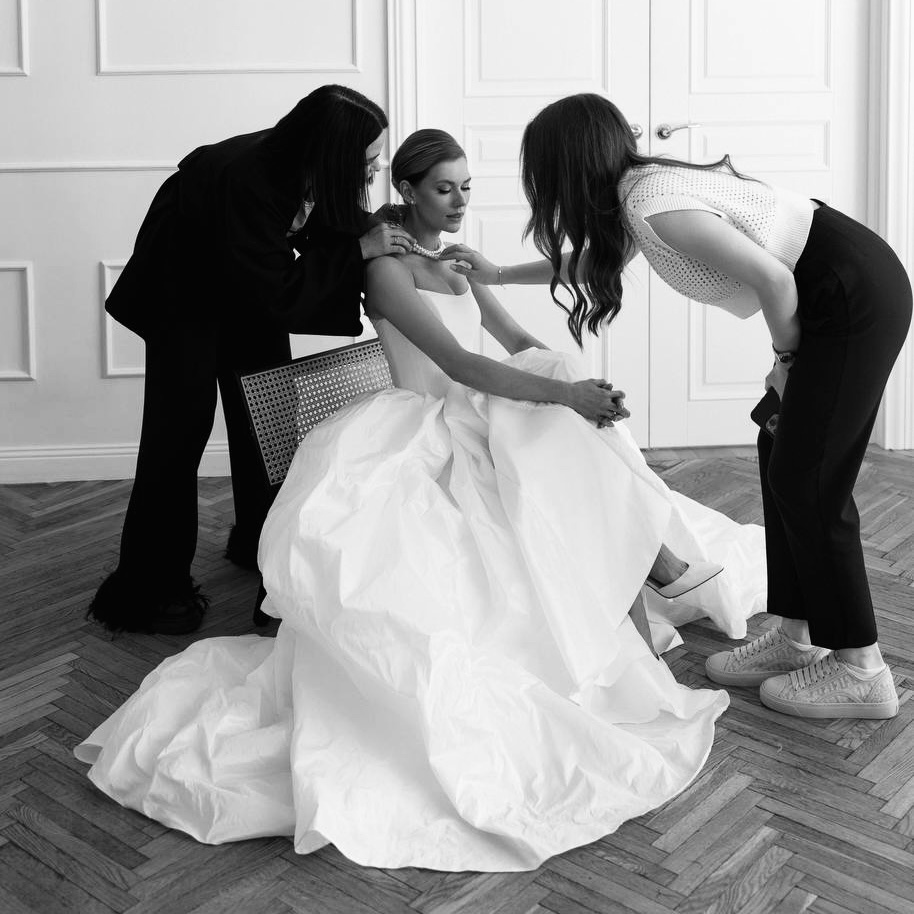 Свадебный салон Дом Весты&nbsp;Свадебный салон "Дом Весты" : 