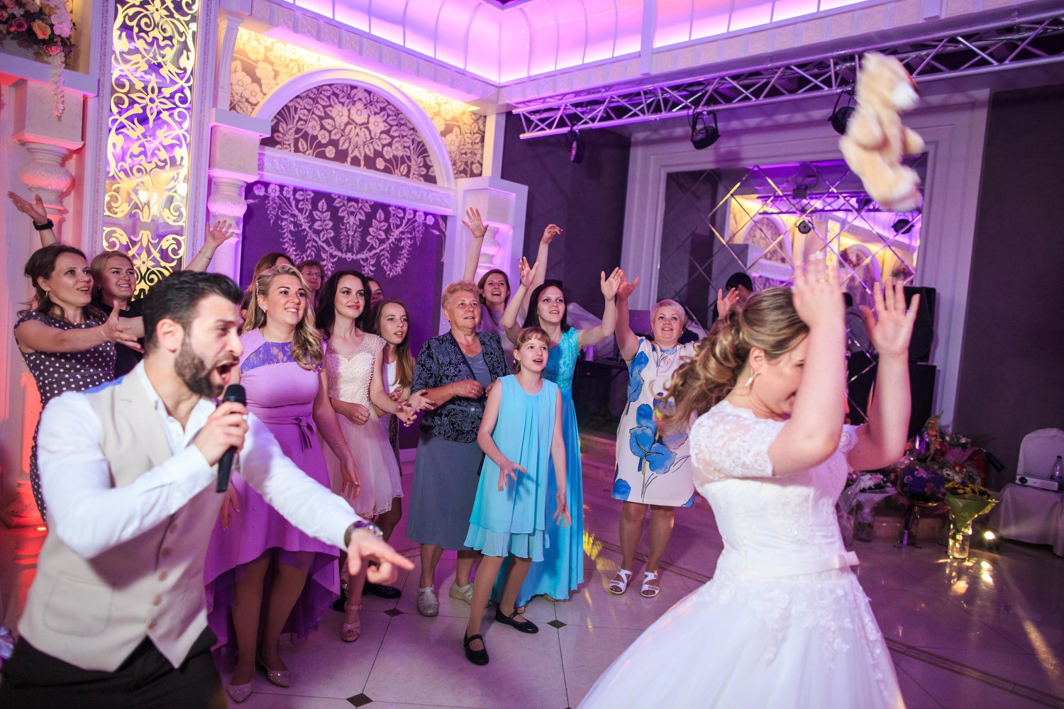 На моих праздниках!&nbsp;Ведущий Давид Габриелян : 