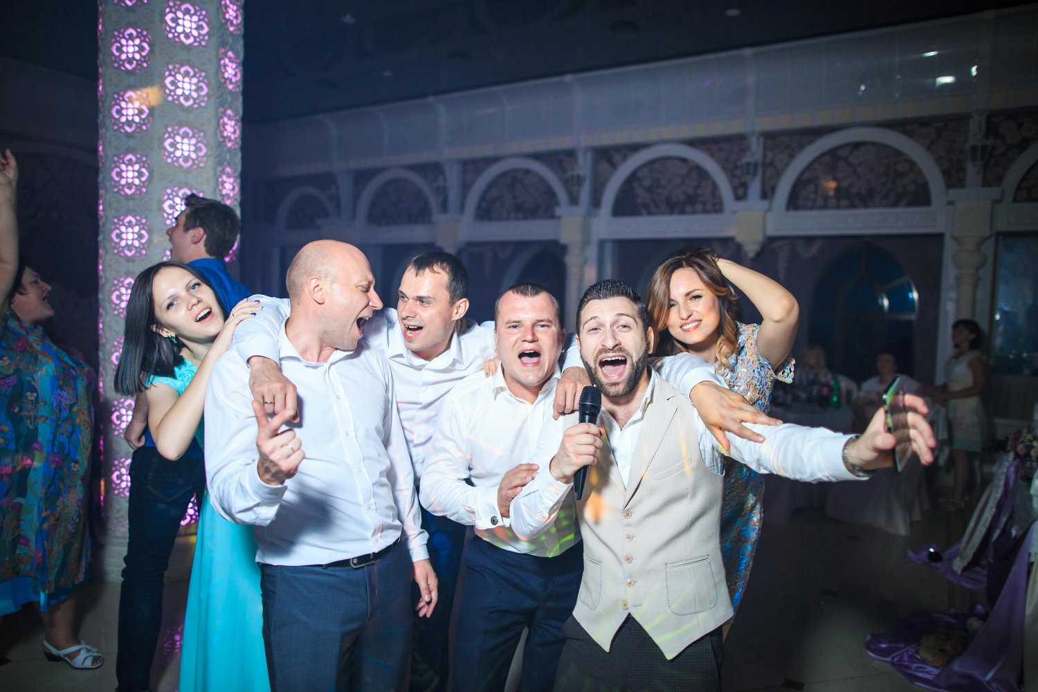 На моих праздниках!&nbsp;Ведущий Давид Габриелян : 