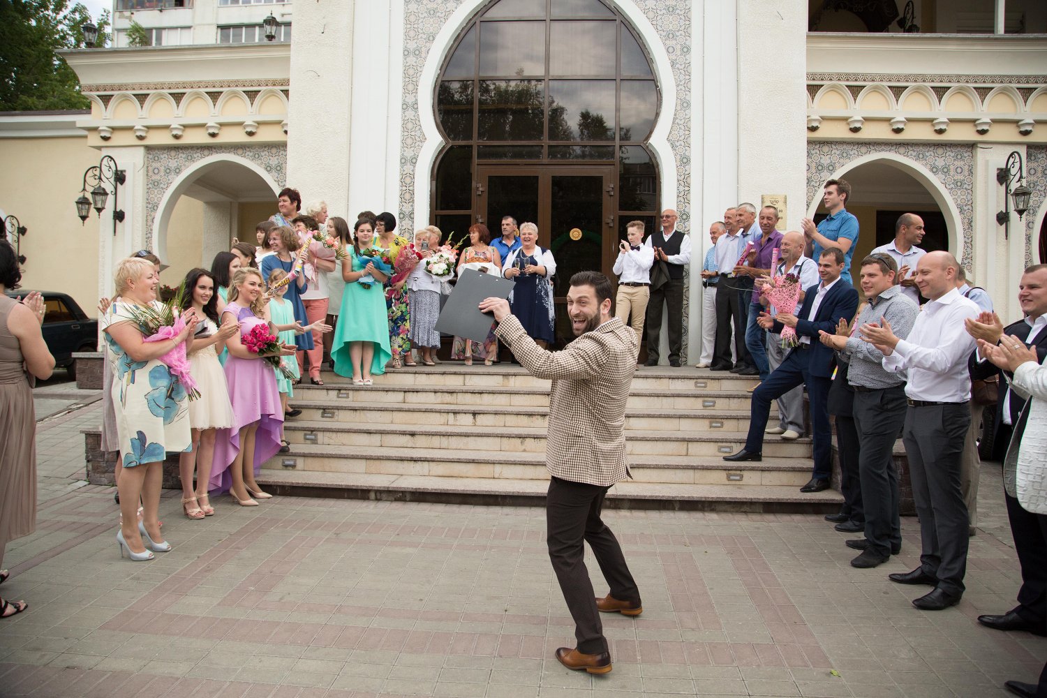 На моих праздниках!&nbsp;Ведущий Давид Габриелян : 