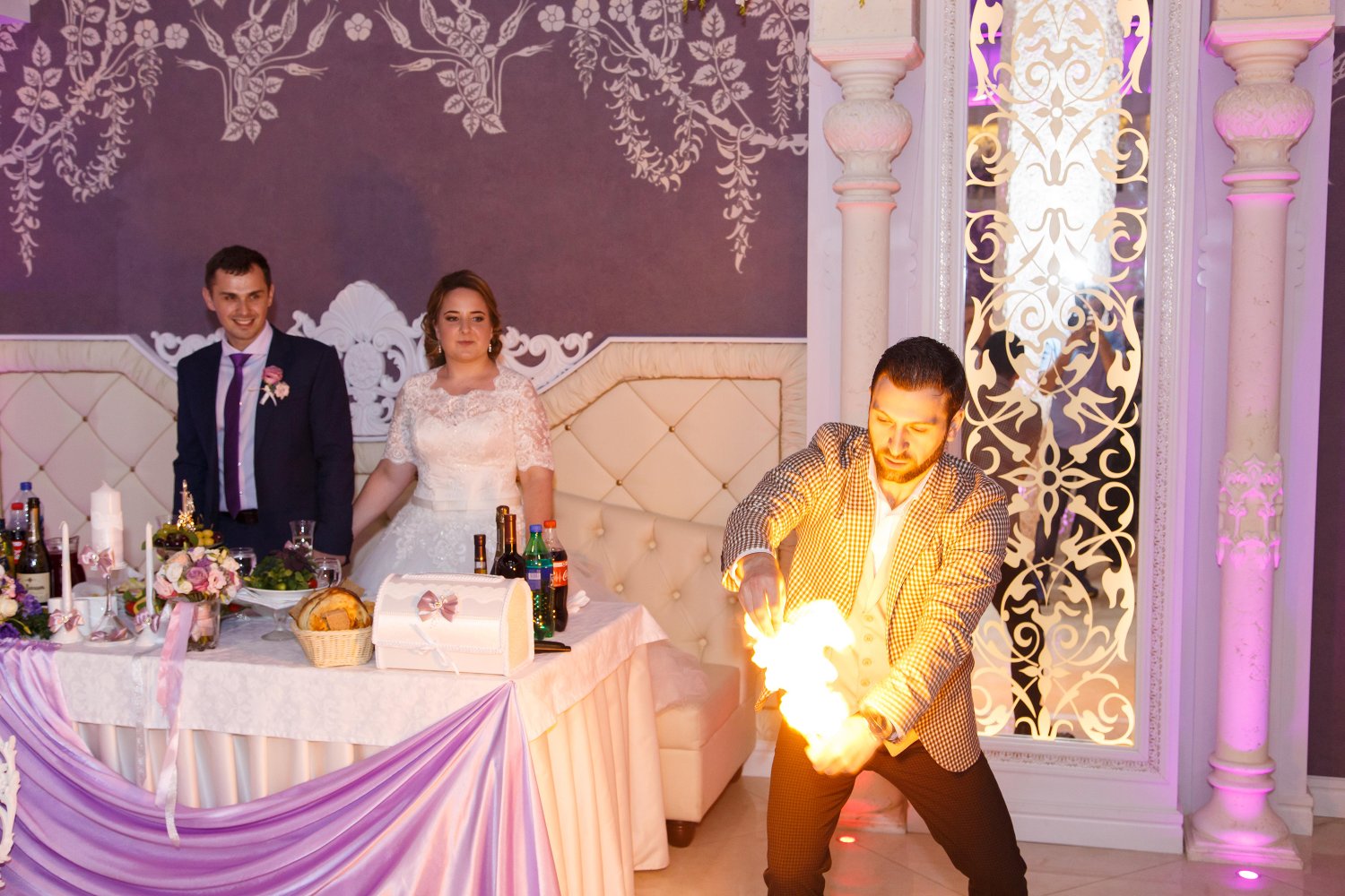 На моих праздниках!&nbsp;Ведущий Давид Габриелян : 