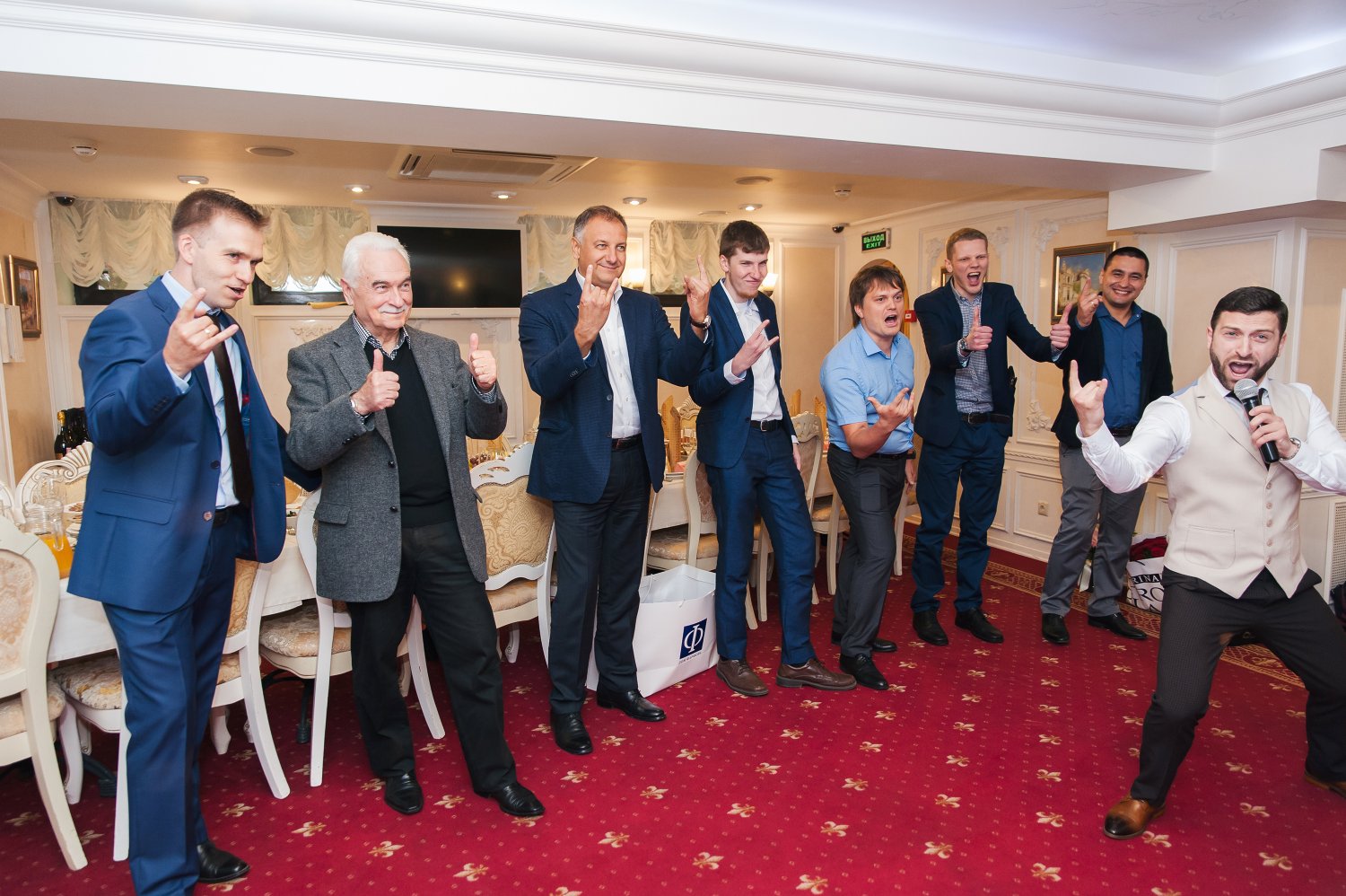 На моих праздниках!&nbsp;Ведущий Давид Габриелян : 