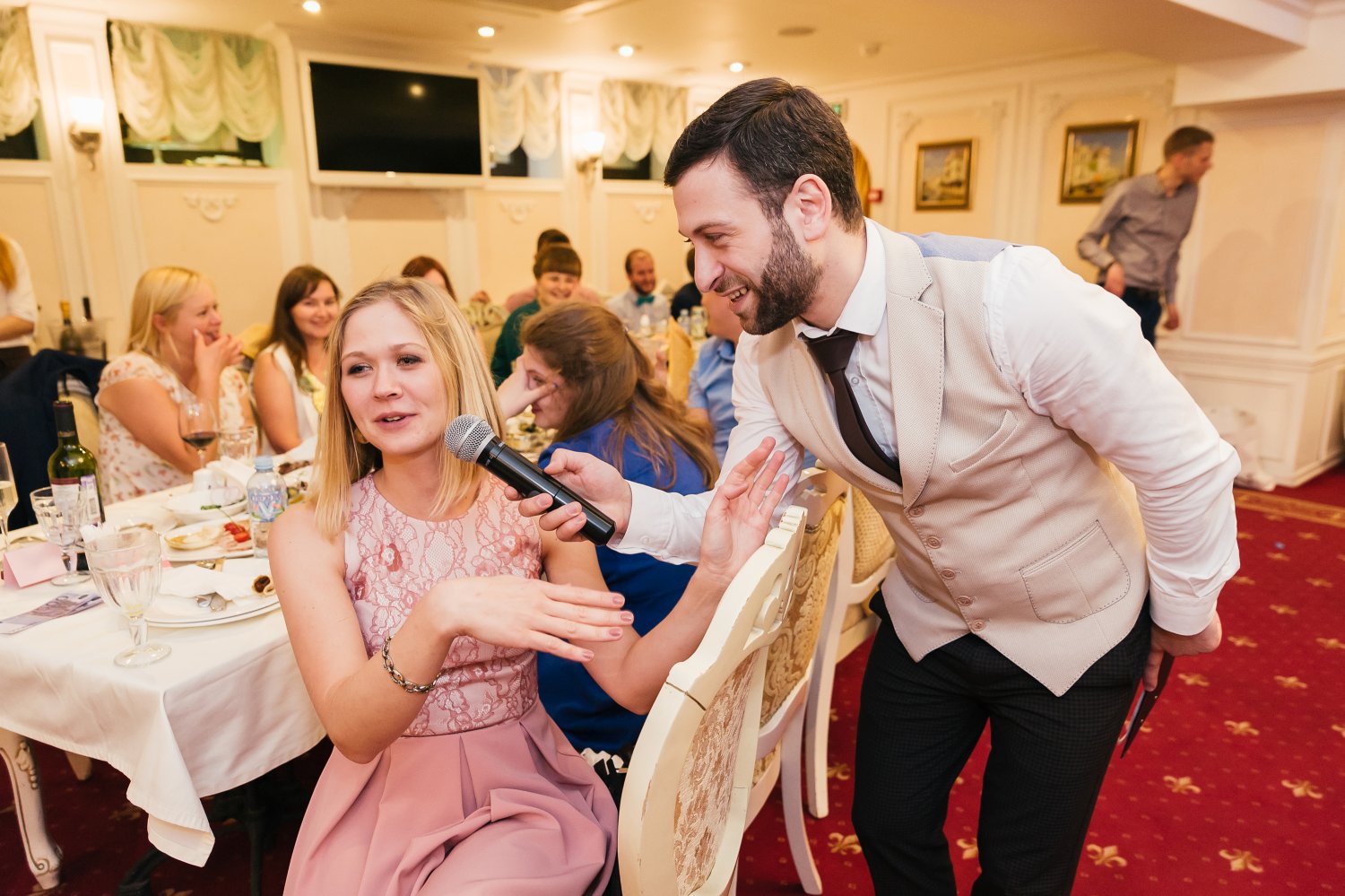 На моих праздниках!&nbsp;Ведущий Давид Габриелян : 