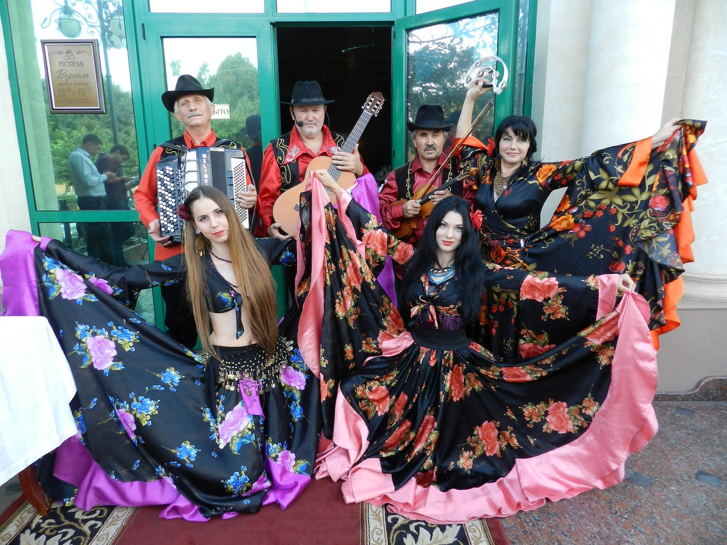 лучшие шоу программы Юга России.&nbsp;Организация праздников.Цыгане,шоу балет,Сердючка,пародии звезд,детские праздники. : 