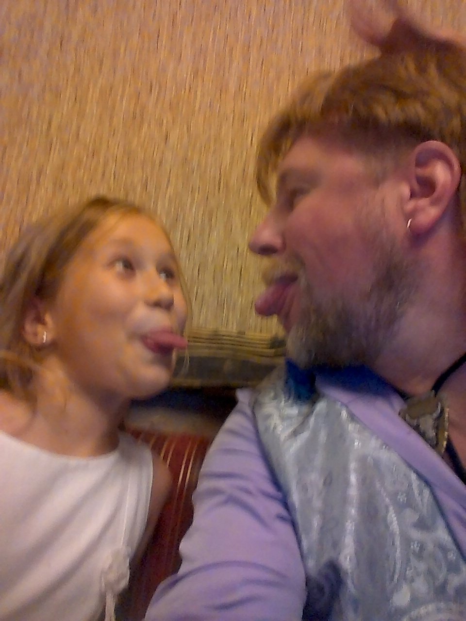 Праздниковед&nbsp;Ведущий праздников Владимир Русских : 