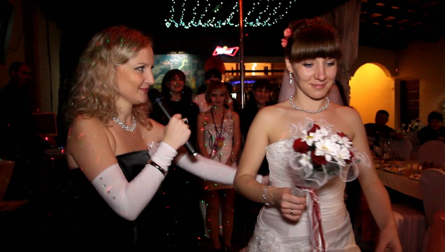 Ведущая&nbsp;Елена Секирина : 