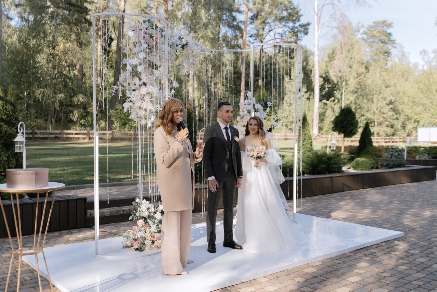 Ведущая&nbsp;Ведущая мероприятий Евгения Полякова : 