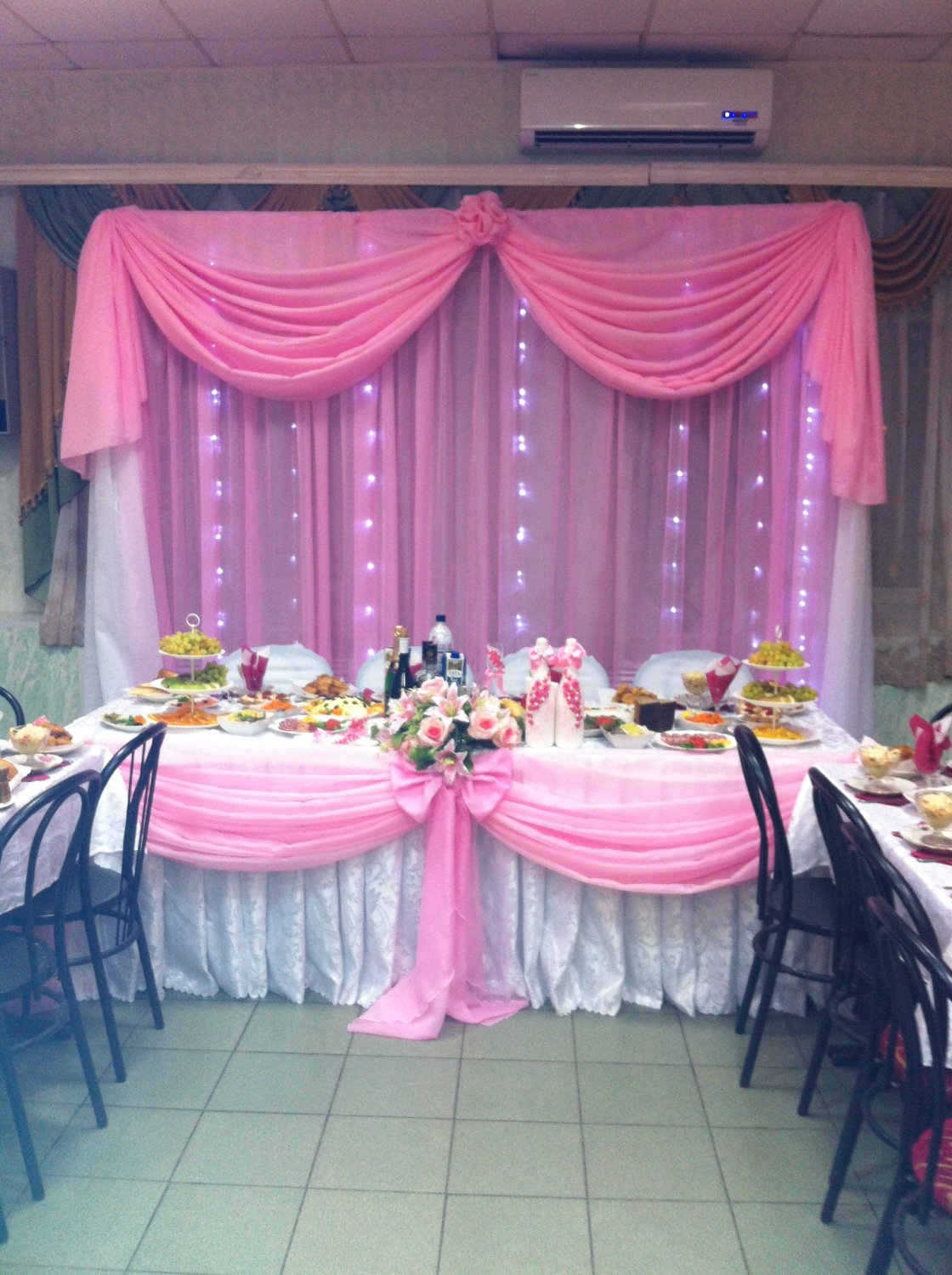 Оформление свадебного зала&nbsp;Организация праздников "Любой Каприз" : 