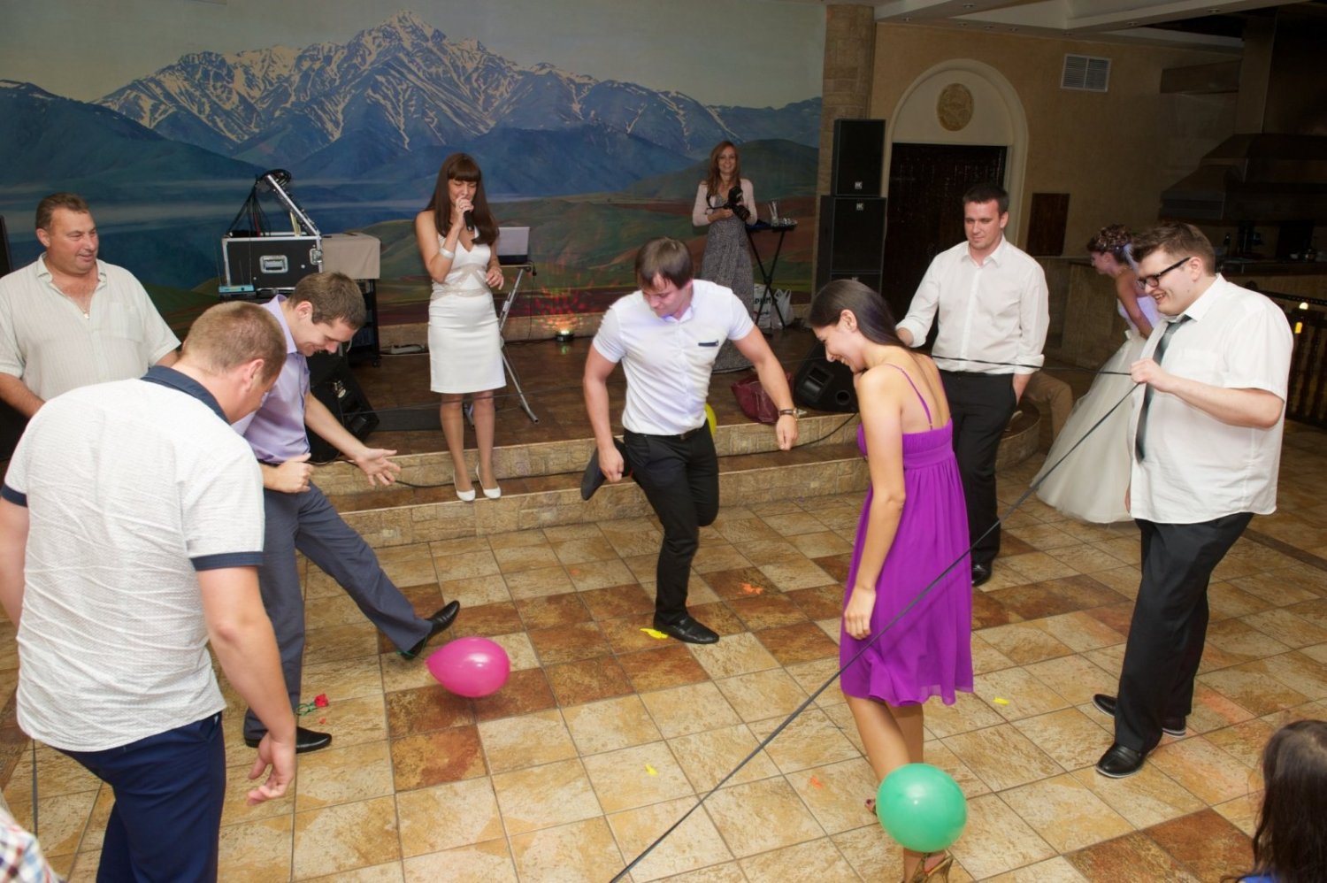 Свадьба Виктории и Серегя. 16.08.2014&nbsp;Поющая ведущая - Ирина Ксантос, певец-dj : 