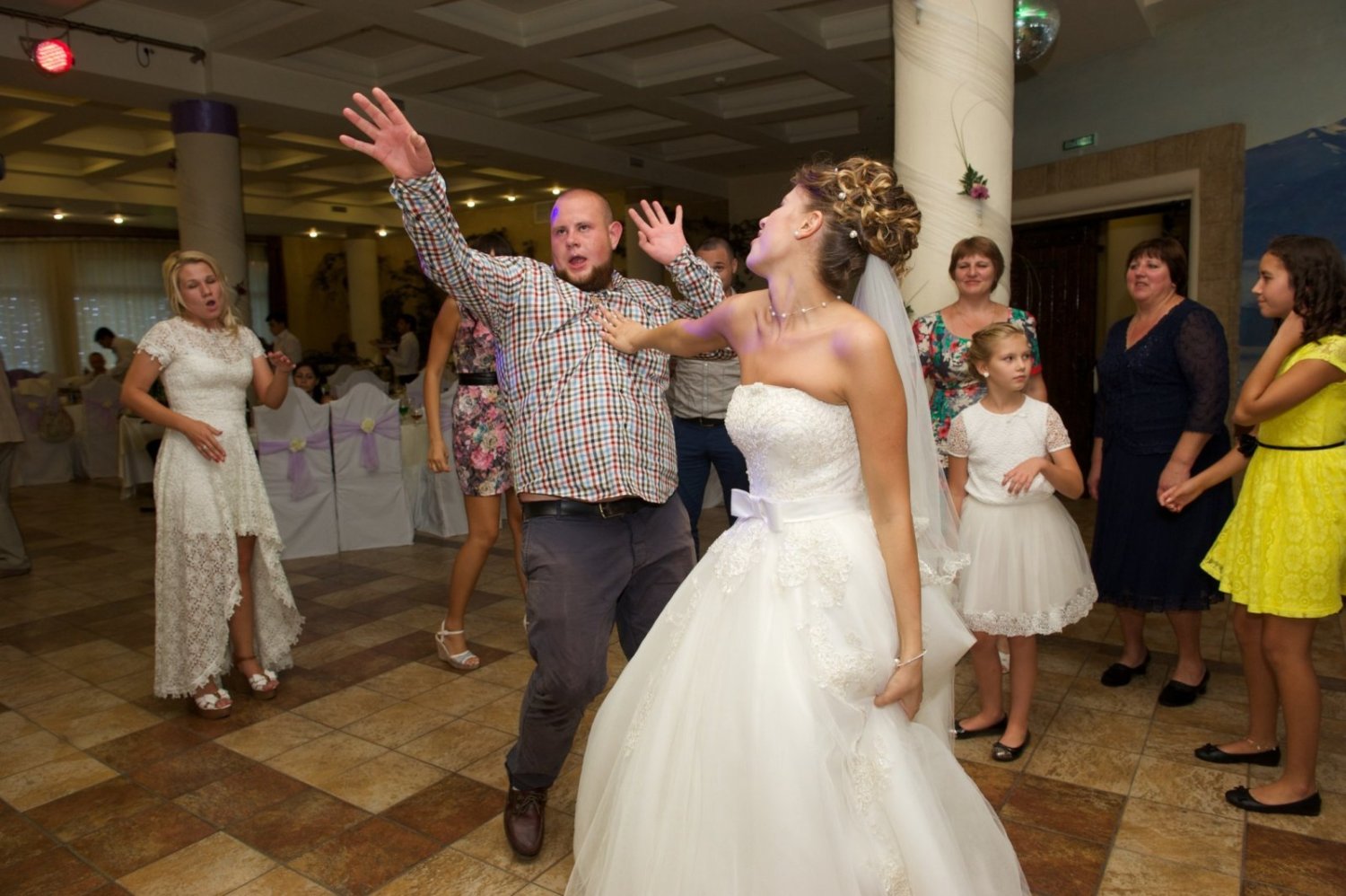 Свадьба Виктории и Серегя. 16.08.2014&nbsp;Поющая ведущая - Ирина Ксантос, певец-dj : 