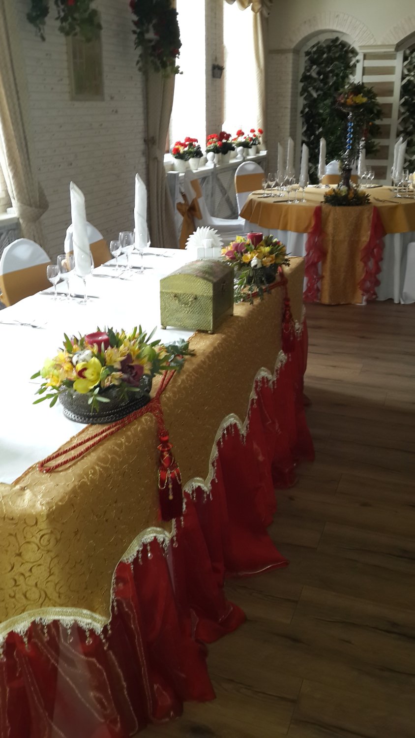 Оформление зала&nbsp;ООО "ВИНИ ФЛОРА" : 