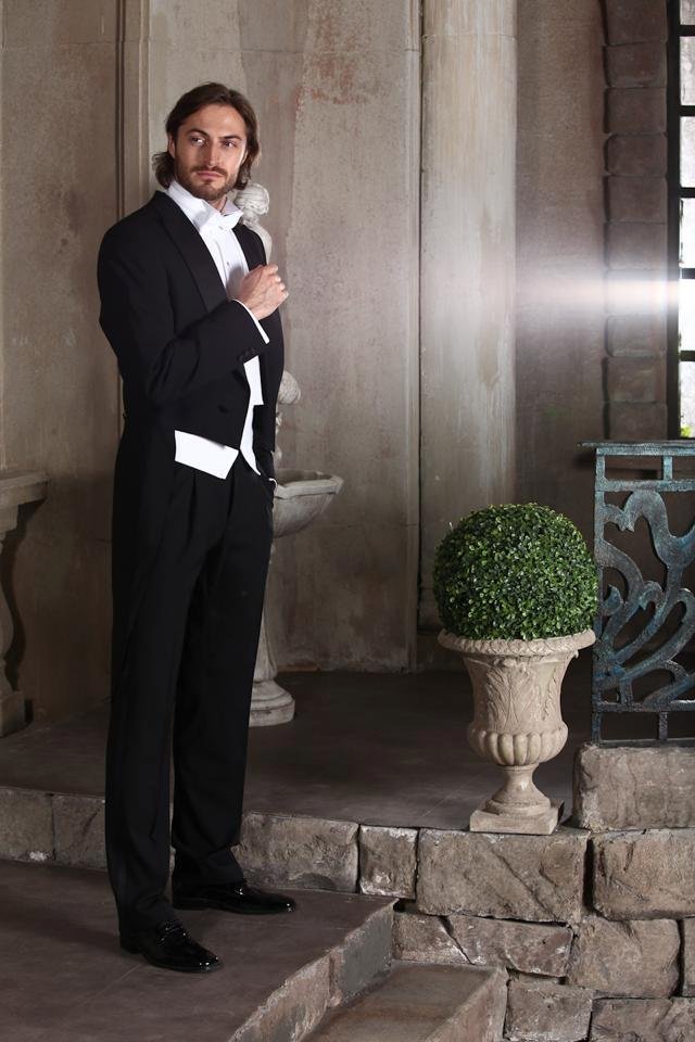 Смокинг, фраки и мужские костюмы&nbsp;Студия мужского костюма КиноМода : 