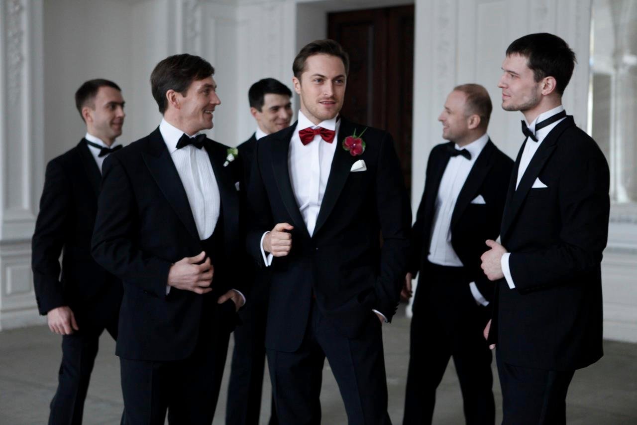 Смокинг, фраки и мужские костюмы&nbsp;Студия мужского костюма КиноМода : 