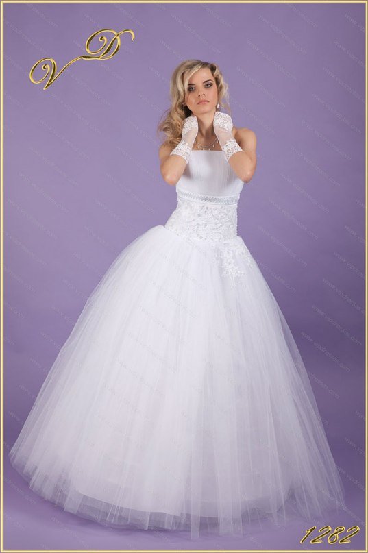 Свадебные платья в наличии&nbsp;Свадебный салон АНИРИ-Эконом : 