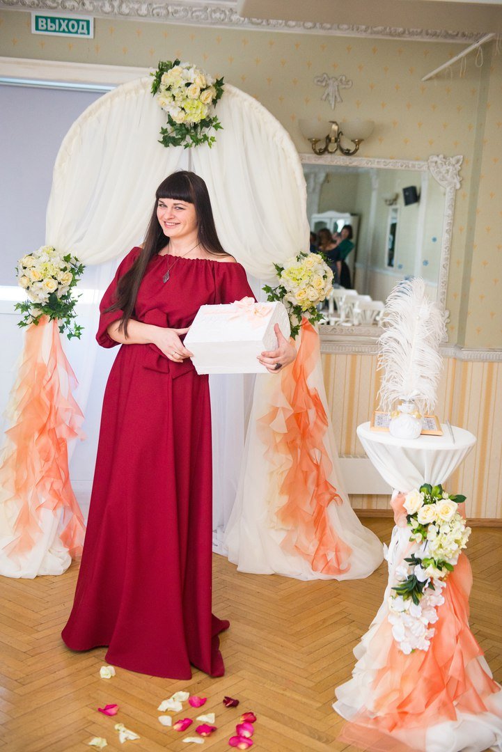 Ведущая Наталия Ивашева&nbsp;Наталия Ивашева : 