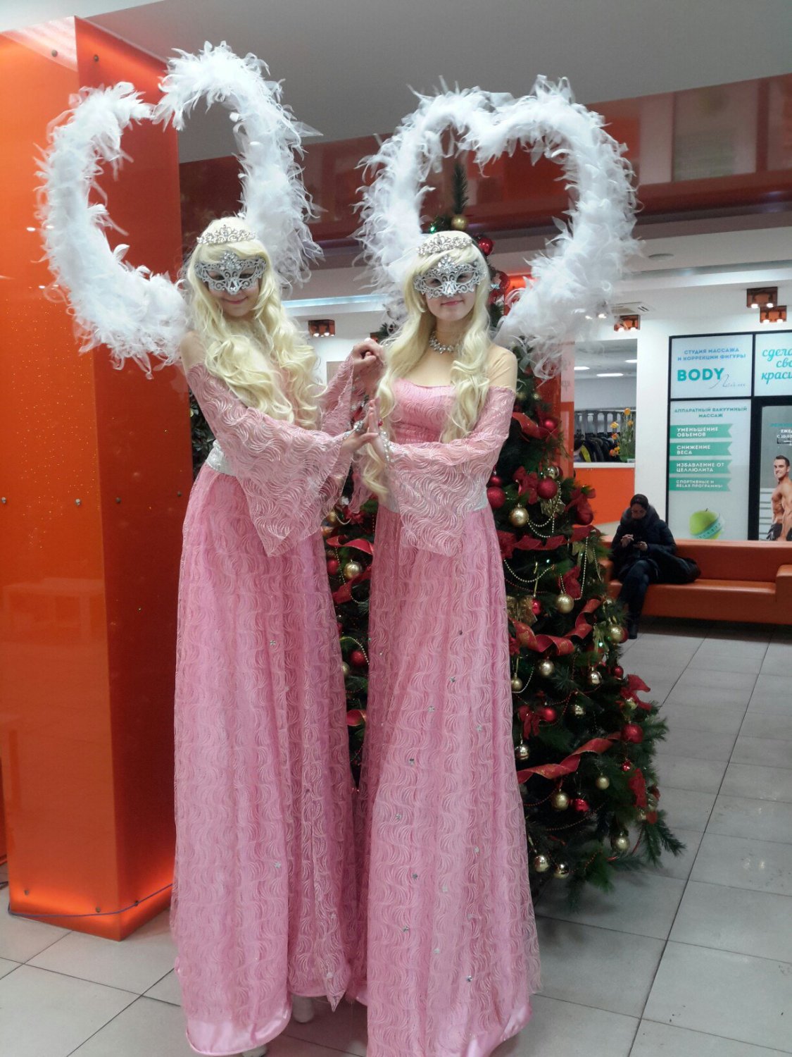 Ходулисты&nbsp;Арт группа Вуаля : 