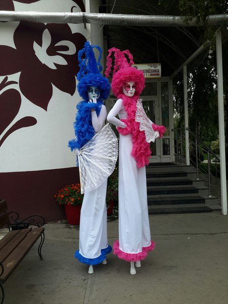 Ходулисты&nbsp;Арт группа Вуаля : 