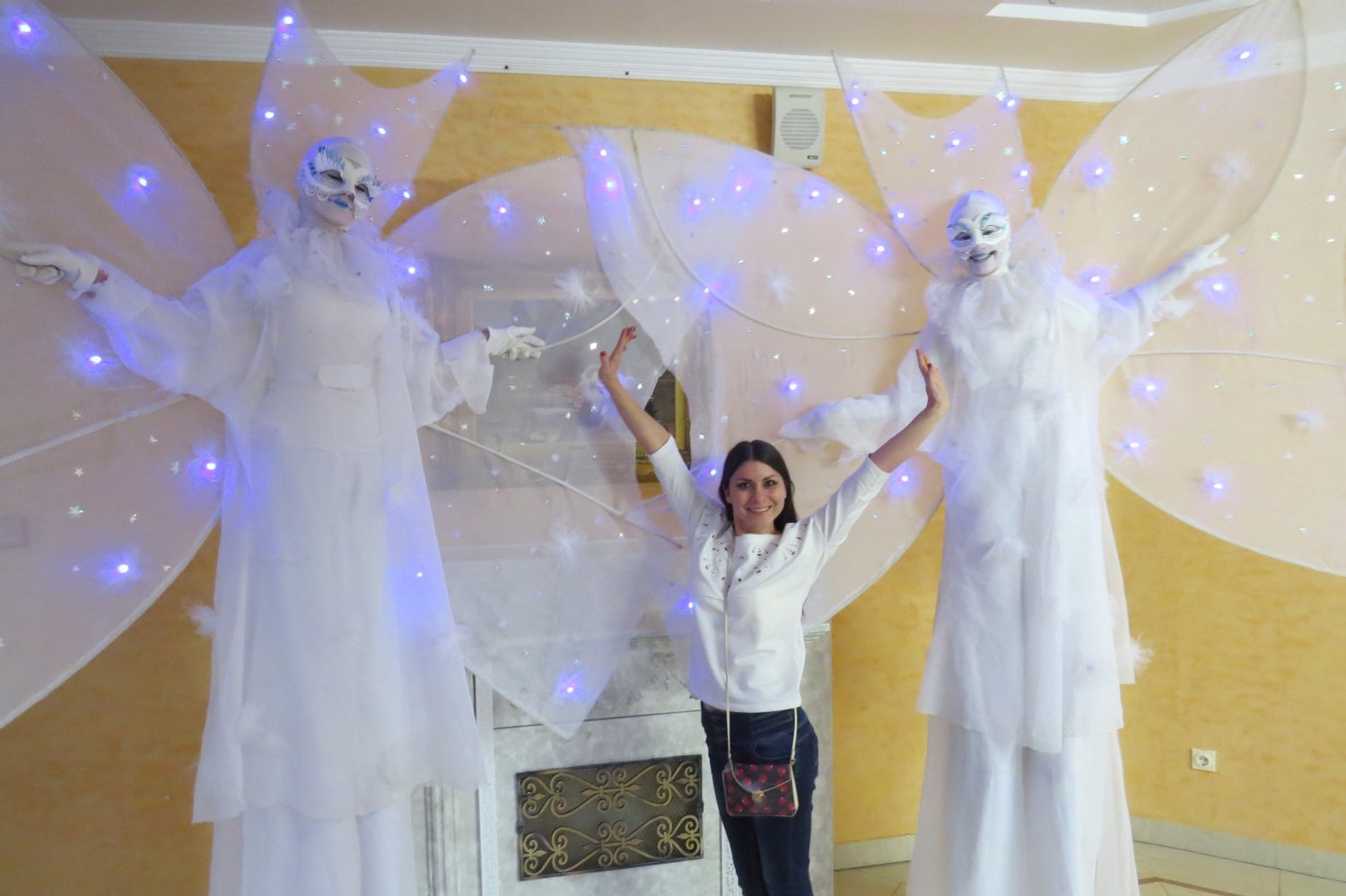 Ходулисты&nbsp;Арт группа Вуаля : 