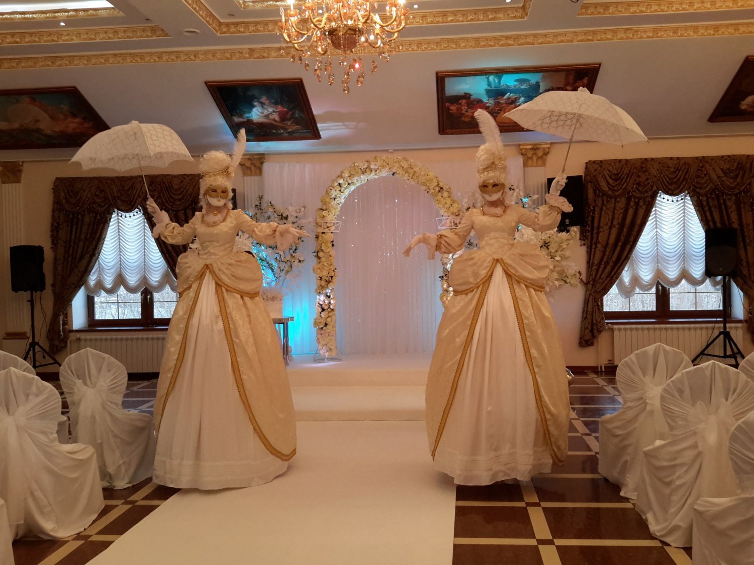 Ходулисты&nbsp;Арт группа Вуаля : 