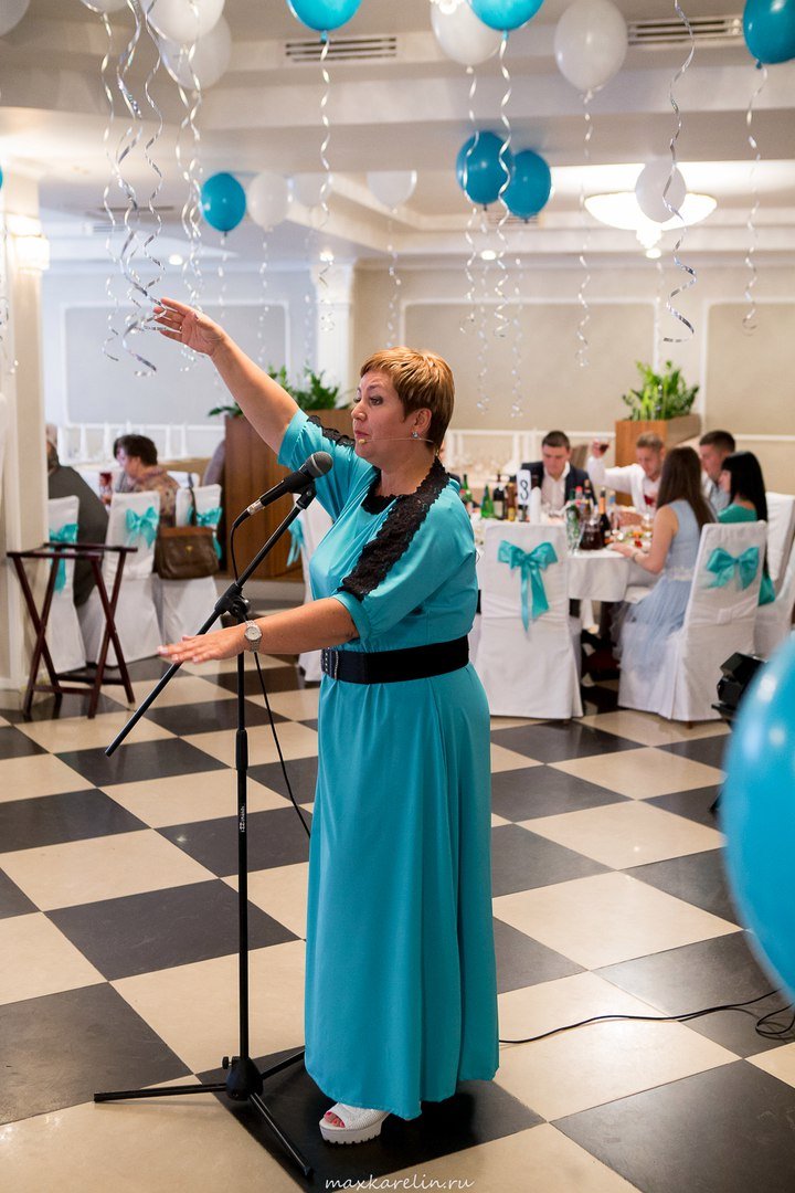 Ведущая Юлия Кирьянова&nbsp;Event-агентство "Лебединая Верность" : 