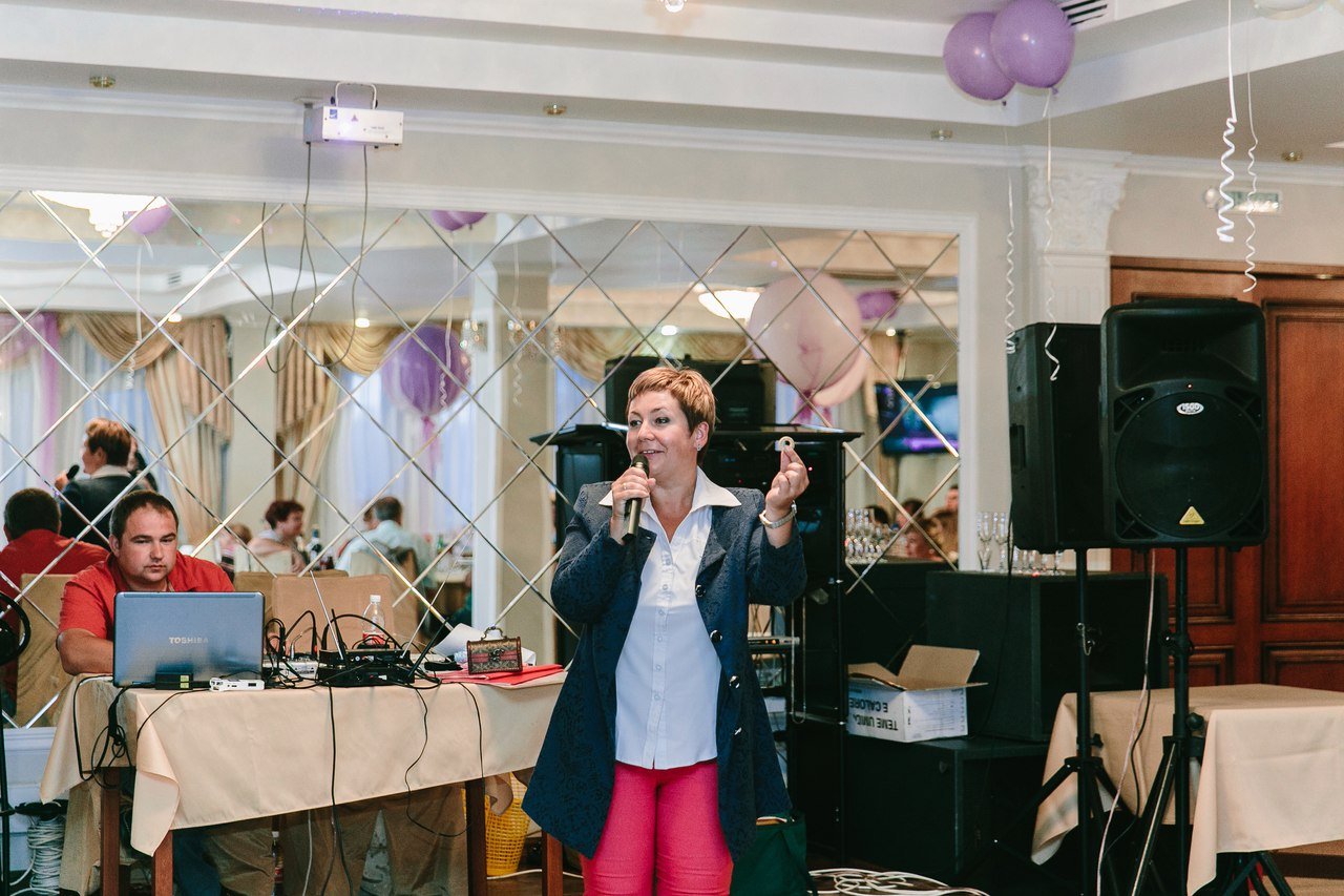 Ведущая Юлия Кирьянова&nbsp;Event-агентство "Лебединая Верность" : 