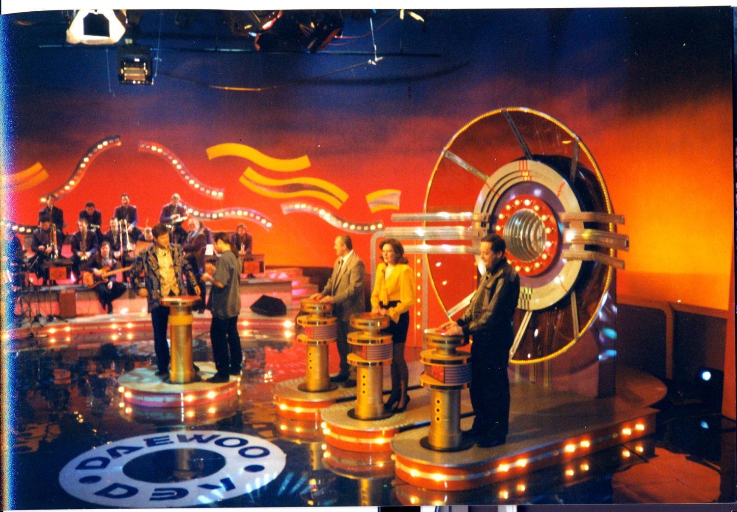 Просто человек-праздник&nbsp;Ведущий, тамада, сценарист, режиссер. Работаю в формате 3D. Динамично, Достойно, неДорого! : 