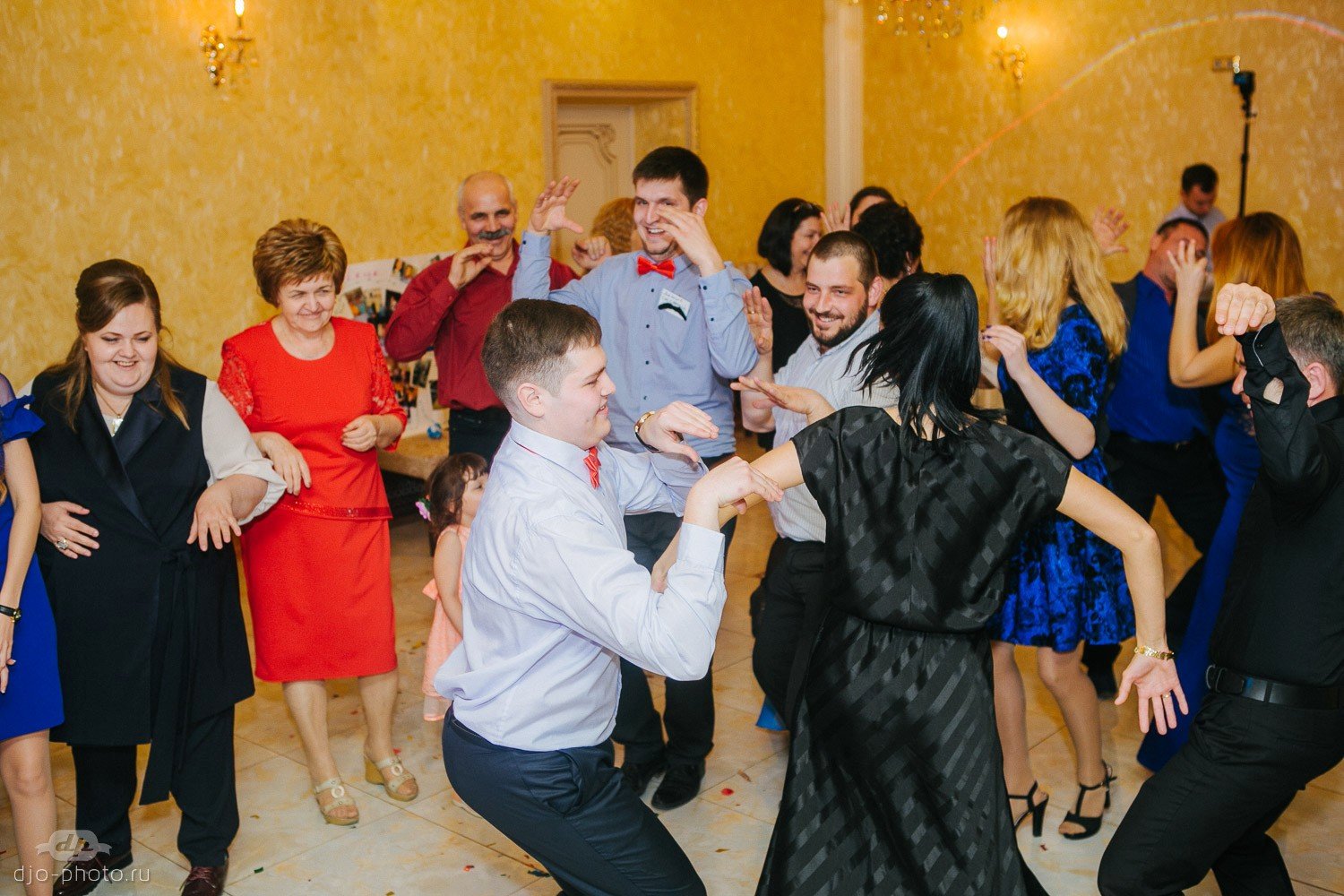 Шпионы&nbsp;Ведущая свадеб : 