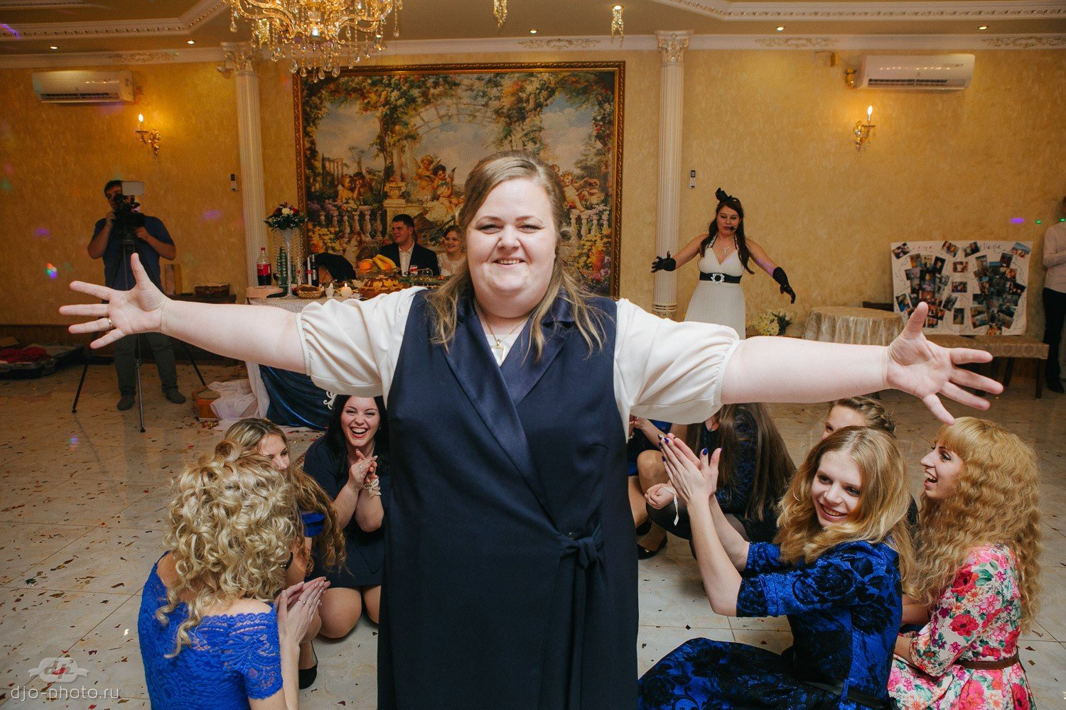 Шпионы&nbsp;Ведущая свадеб : 