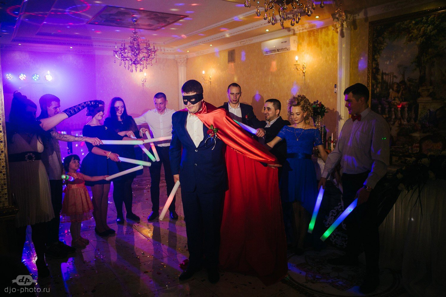 Шпионы&nbsp;Ведущая свадеб : 