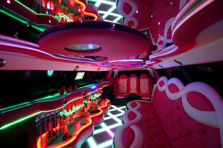 Лимузины&nbsp;Томские Лимузины. Свадебный кортеж. : 