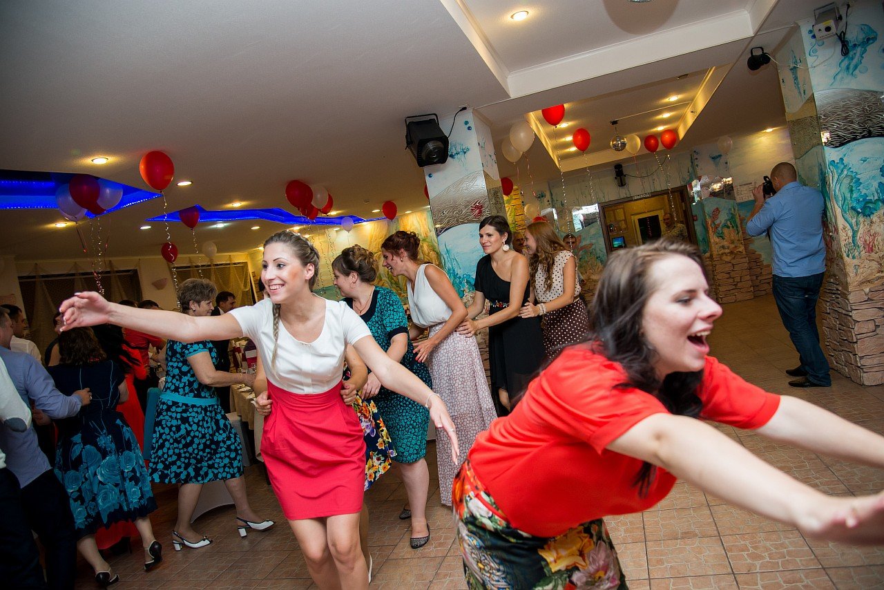 Ведущая Елена Карелина&nbsp;Тамада Елена в Ступине - Dj - Вокал : 