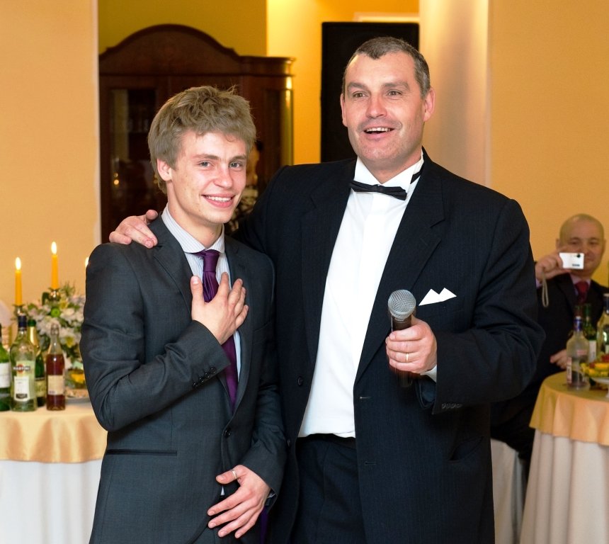 нью&nbsp;торжество : 