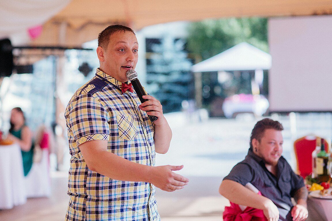 Ведущий на свадьбу Андрей Весельчаков&nbsp;Ведущий Андрей Весельчаков : 