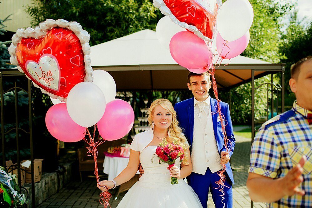 Ведущий на свадьбу Андрей Весельчаков&nbsp;Ведущий Андрей Весельчаков : 