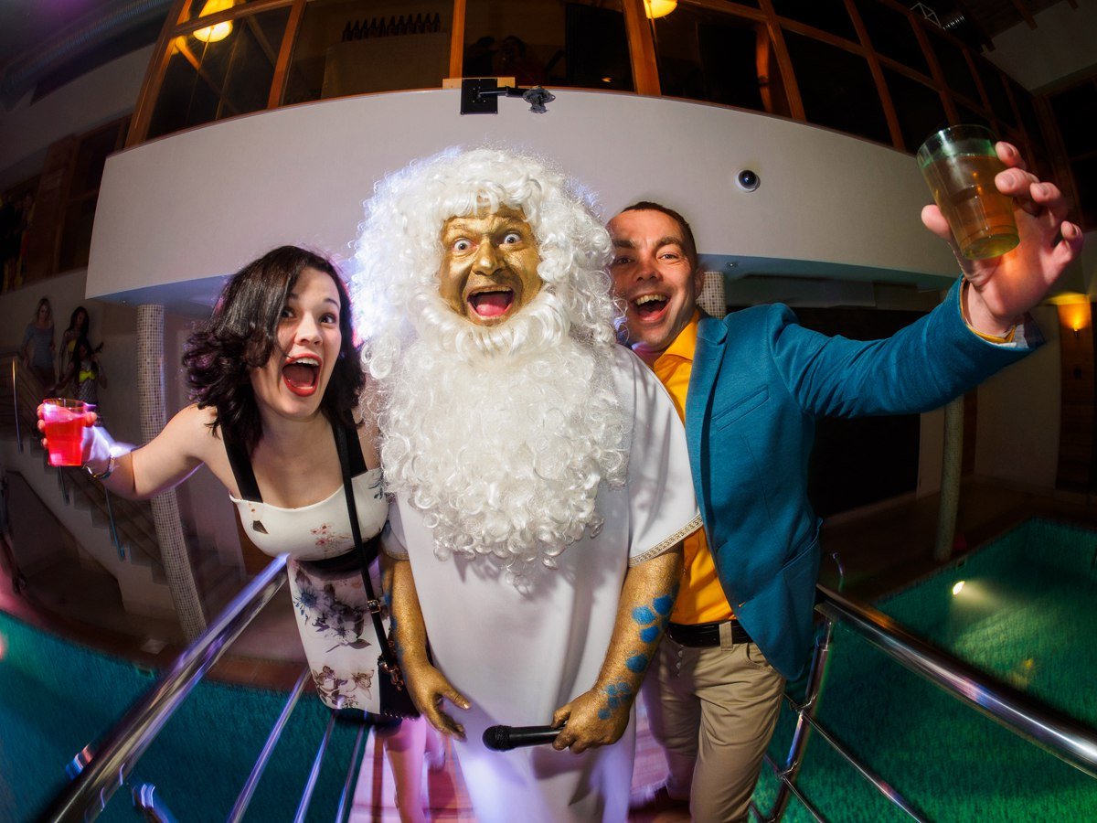 Ведущий - Эдуард Солдатов&nbsp;Агентство праздников СОЛДАТОВЫ-СВАДЬБА : 