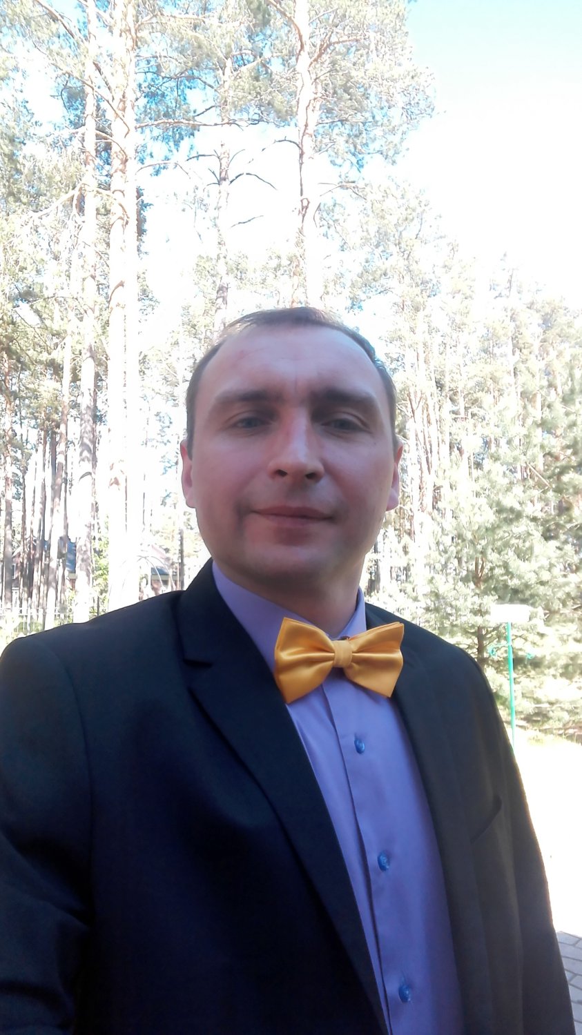 Весь в работе&nbsp;Виктор  : 