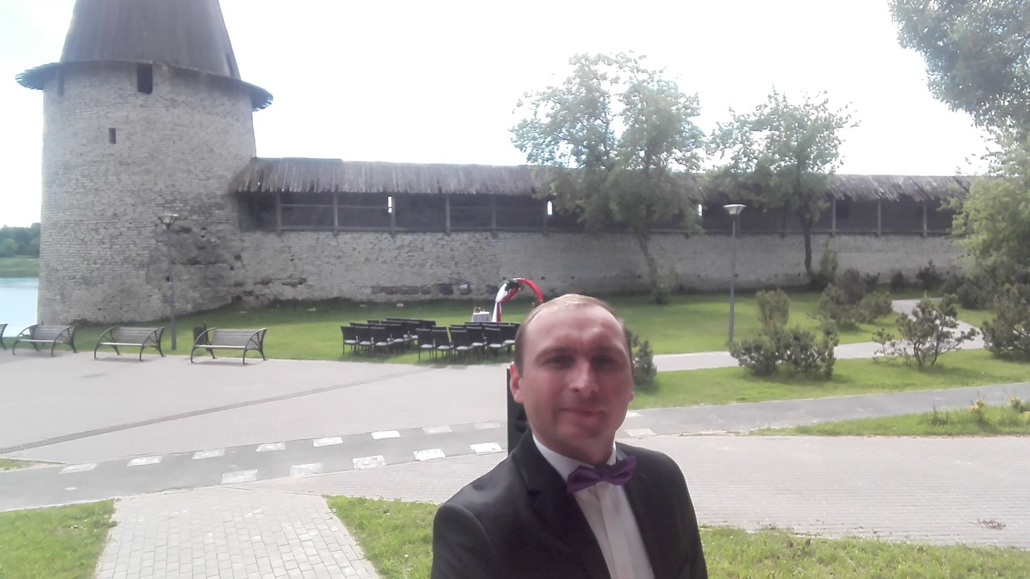 Весь в работе&nbsp;Виктор  : 