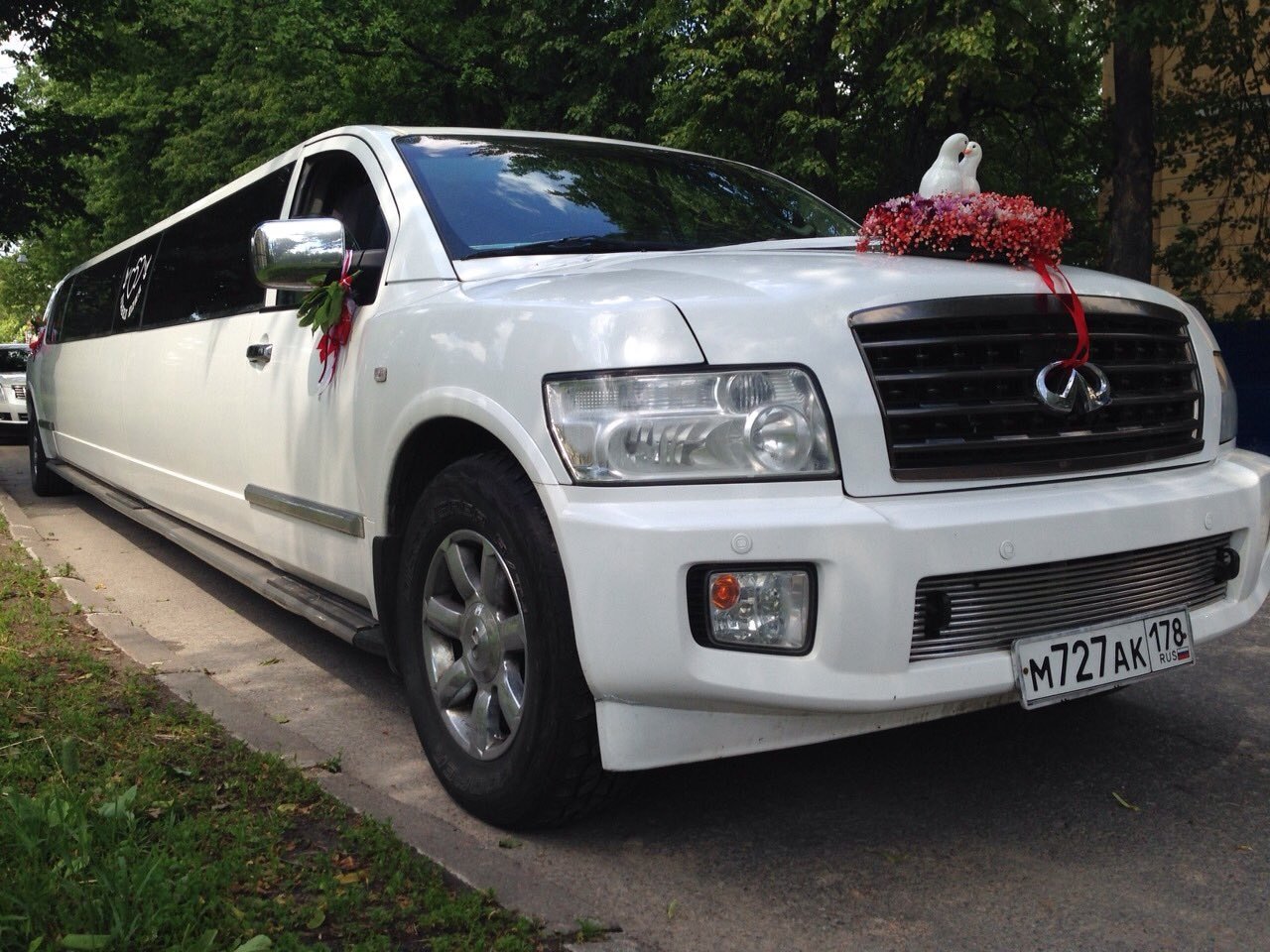 Limousine rental St. Petersburg.&nbsp;АДМИРАЛТЕЙСКИЕ ЛИМУЗИНЫ : 