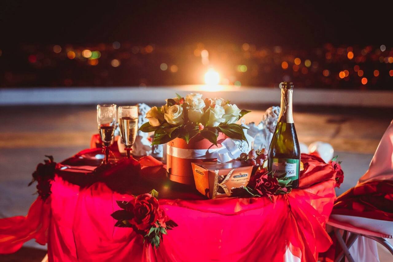 Романтические сюрпризы&nbsp;Студия креатива "Счастье есть!" : 