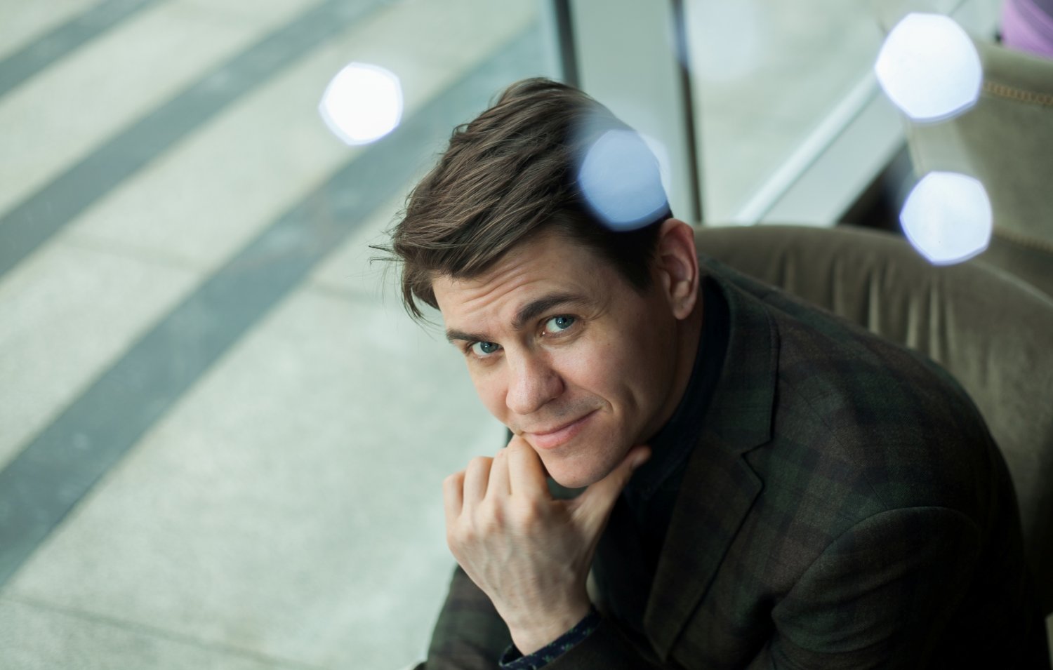 тема нов12.jpg – Ведущий Артем Жданов |  в Москве - 1 из 8