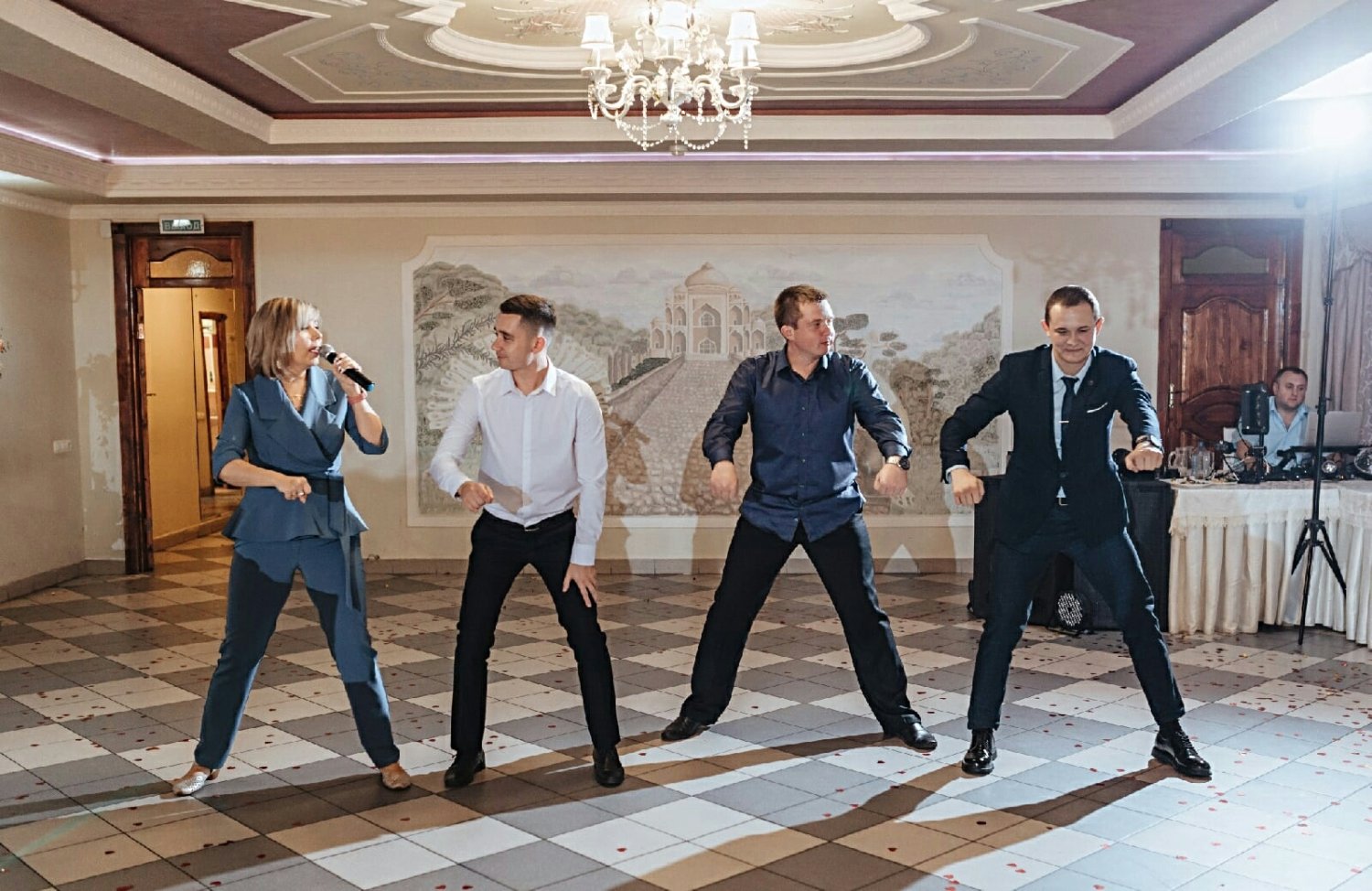 Праздник!&nbsp;Ведущая в Вологде Людмила Проймина : 