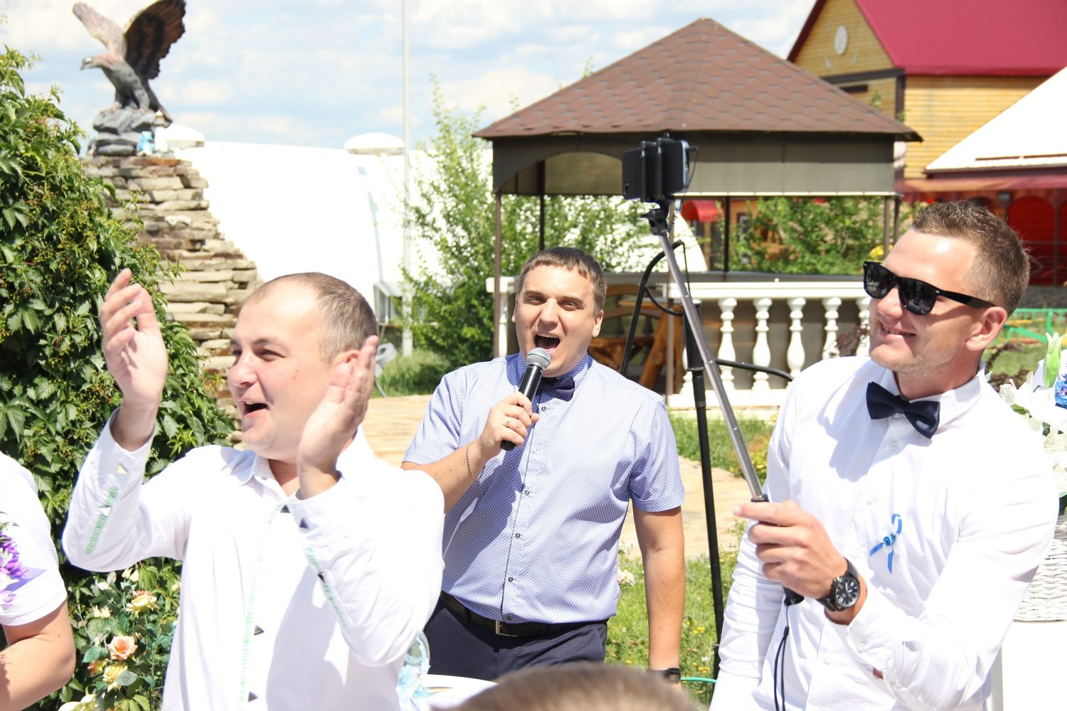 Ведущий/вокалист/showman&nbsp;D.L : 