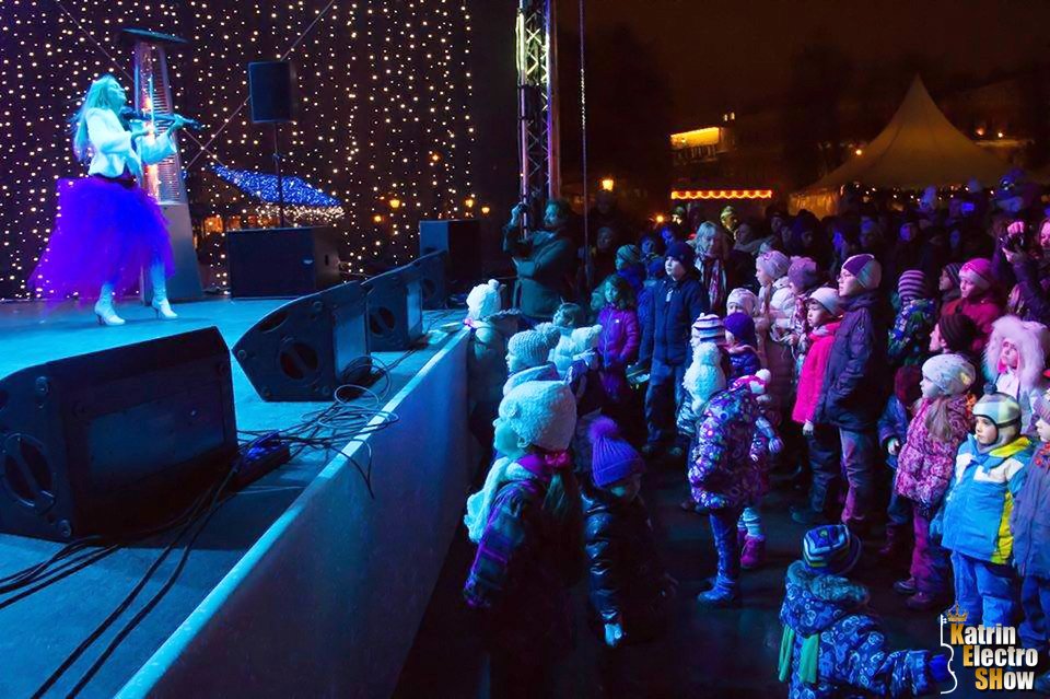 Katrin Electro SHow-Инструментально световое шоу – Katrin Electro SHow-Инструментально световое шоу | Шоу-программа в Москве - 1 из 24