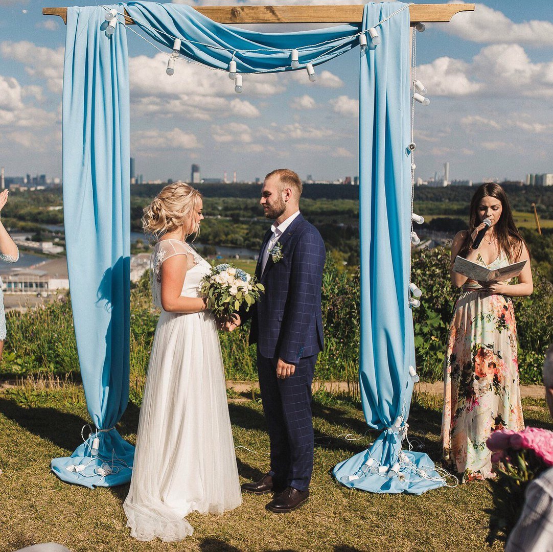 Ведущая Жанна Гагарина&nbsp;Ведущая Жанна Гагарина : 