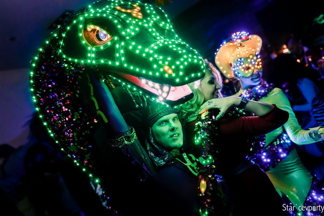 Световое шоу&nbsp;Шоу-театр Мадхура : 