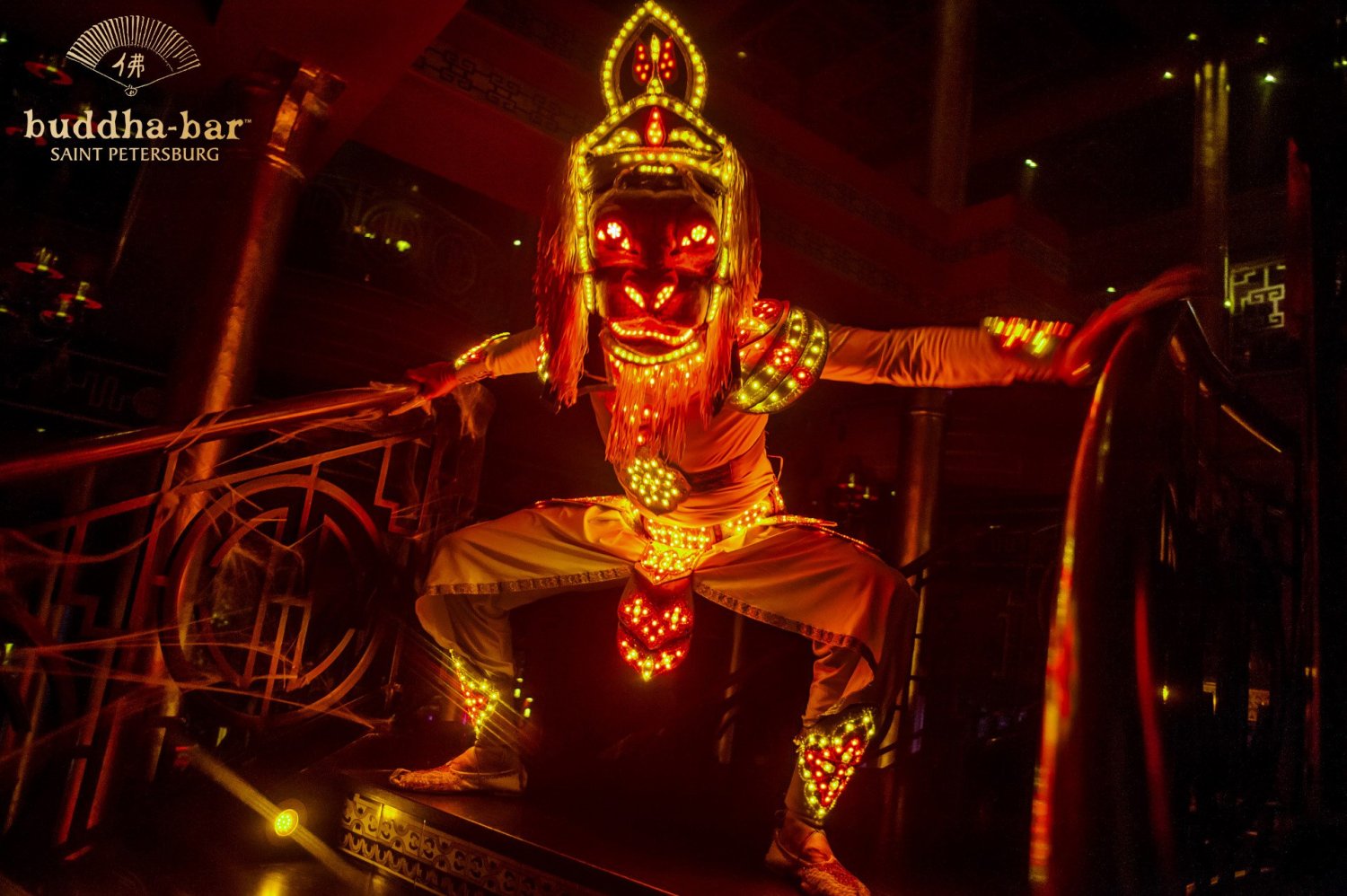 Световое шоу&nbsp;Шоу-театр Мадхура : 