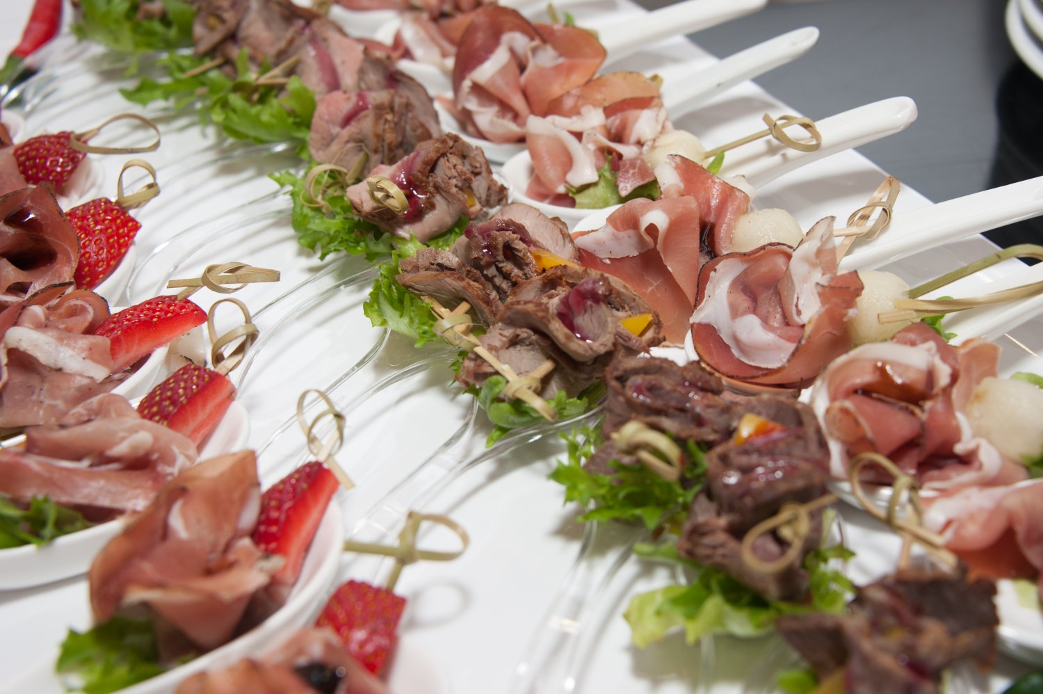 Наше меню&nbsp;Rest-Catering -ресторан выездного обслуживания : 